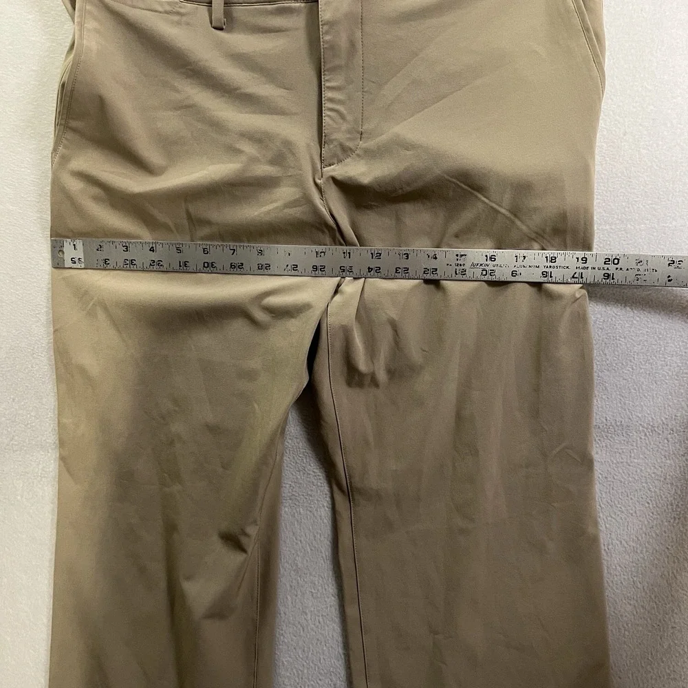 Nike Golf Pants Men's 33x30 Beige Dri-FIT Stretch Chino Khakis Golf Performance
